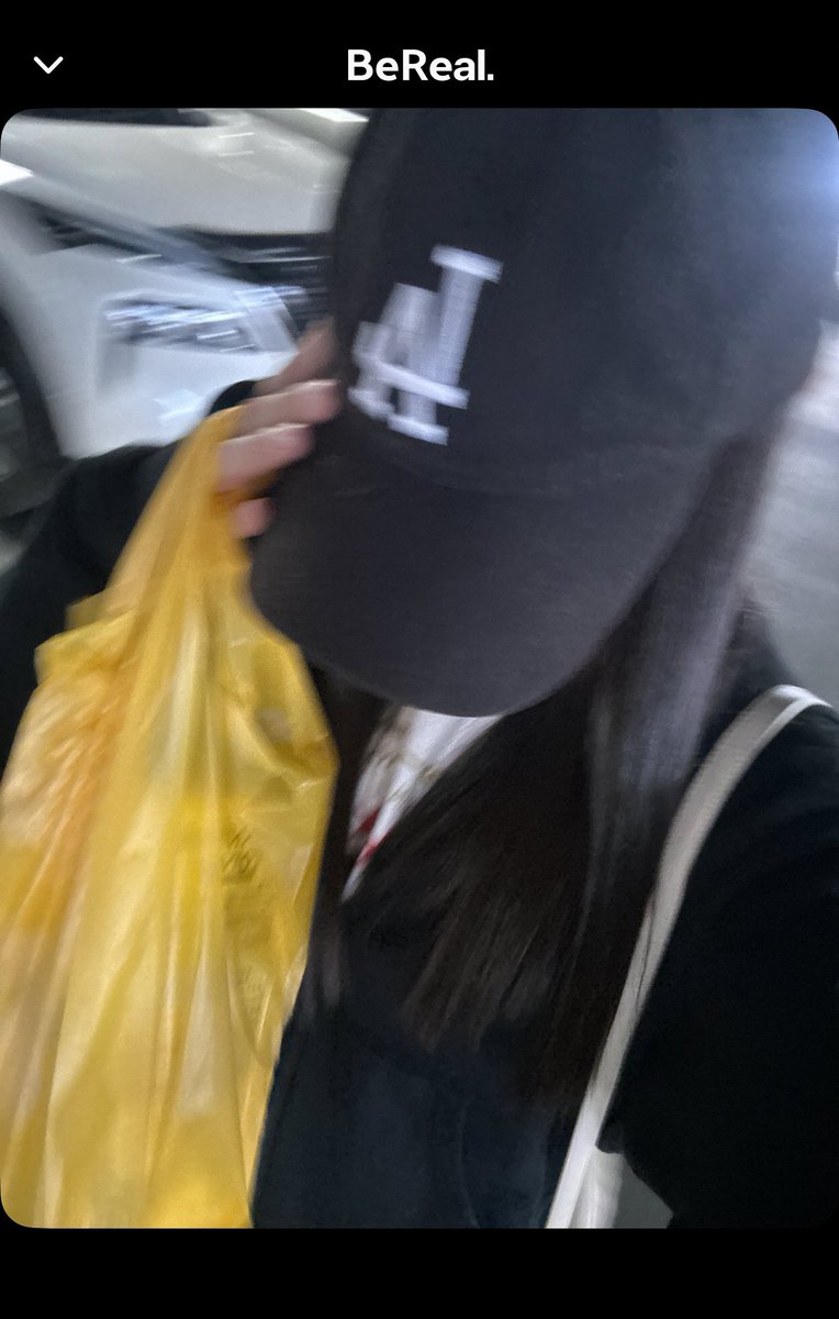 kkaoruejnun_17's tweet photo. 初めて人生で縮毛矯正した
元から癖あんま無いけど
さらに憧れてたどストレートさらつや過ぎてびびった😩💕💕 https://t.co/yfcgRLq0Gq