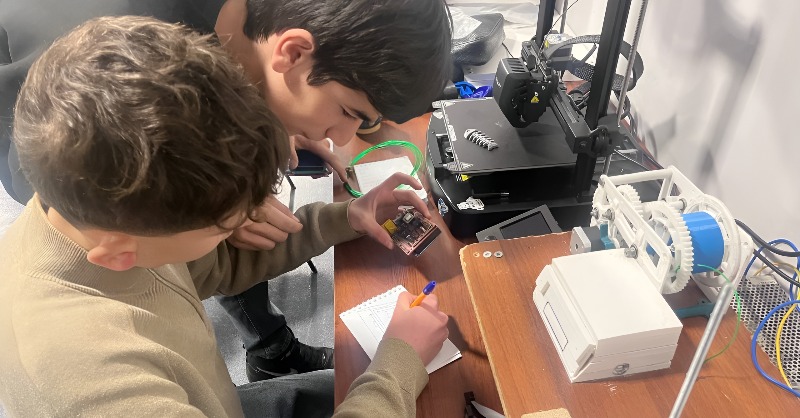 eu_enlargement_'s tweet photo. With the right tools and opportunities, young people can reach their full potential.

The #EU4Dialogue initiative, a joint effort by the 🇪🇺 and @UNDP, has supported young Armenians 🇦🇲 to start their own businesses and transform their communities.

Learn more ↓

#StrongerTogether
