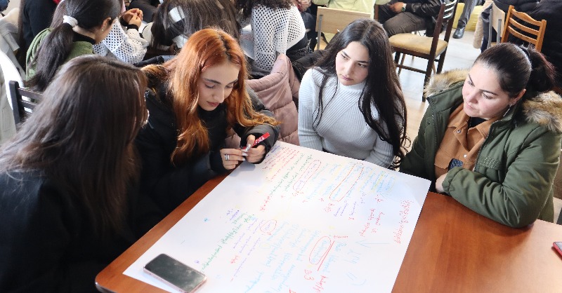 eu_enlargement_'s tweet photo. With the right tools and opportunities, young people can reach their full potential.

The #EU4Dialogue initiative, a joint effort by the 🇪🇺 and @UNDP, has supported young Armenians 🇦🇲 to start their own businesses and transform their communities.

Learn more ↓

#StrongerTogether