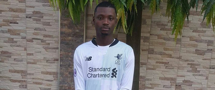 Ridwayne2's tweet photo. @cindy_blog Anfield is red !!! YNWA ❤️❤️ https://t.co/eWf8pn4DOt