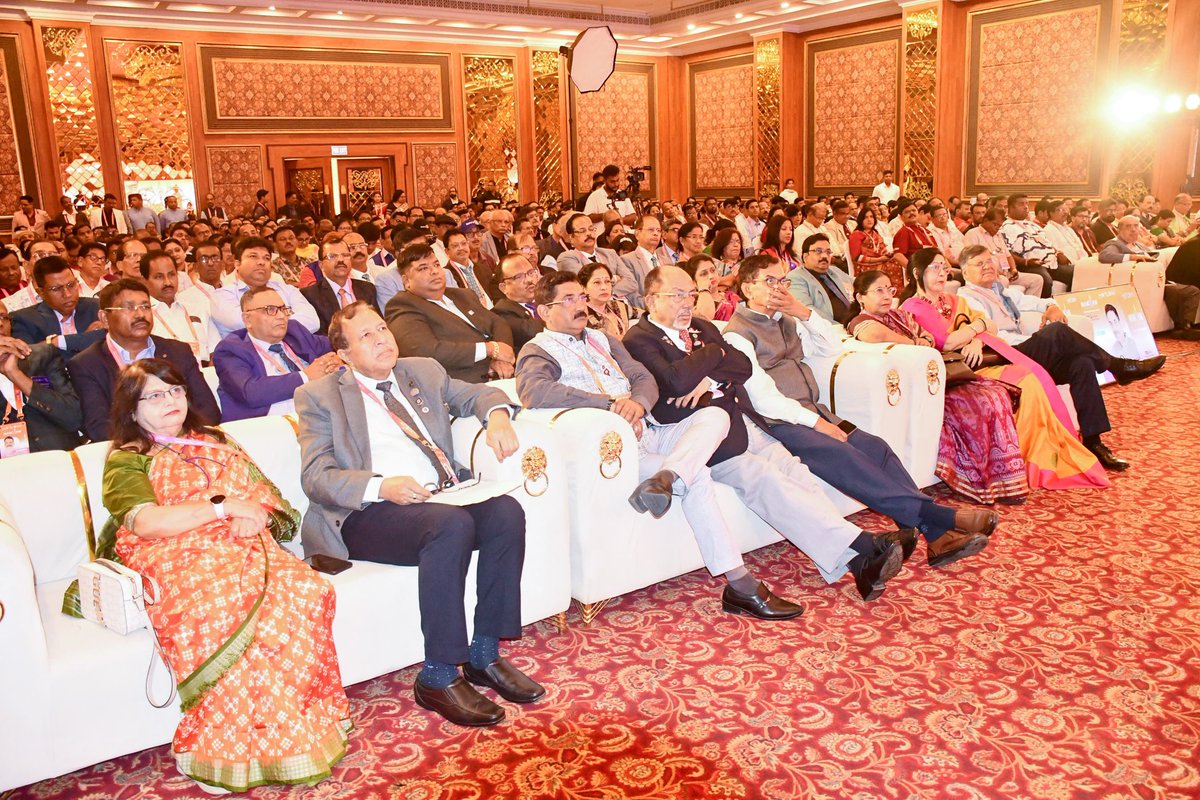 Hon'ble Governor Dr. Hari Babu Kambhampati graced MANTHAN 2025 of Rotary District 3262 at Gopalpur.
He praised Rotary’s impact in healthcare, education &amp; welfare, urging bold thinking &amp; faster action.