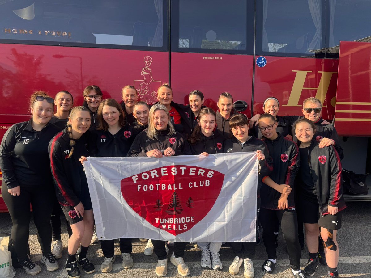 StJohnsTWFC's tweet photo. Come on Fozzies, bring the cup home…🏆 @TWFLadiesB @WestStandEmily https://t.co/fRVfuwLa65