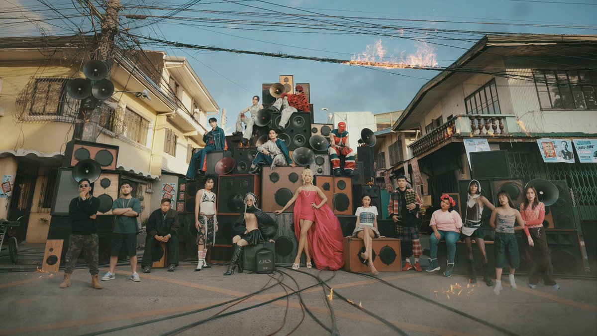 “Dungka” is not just a song or a video. It is a whole moment in P-pop culture. Here are five reasons why fans can't stop calling this MV iconic.

Read article: poppin.global/5-reasons-why-…

<a href="/SB19Official/">SB19 Official</a> #SB19 #DUNGKA #SB19DUNGKA #SimulaAtWakas #SB19SaW