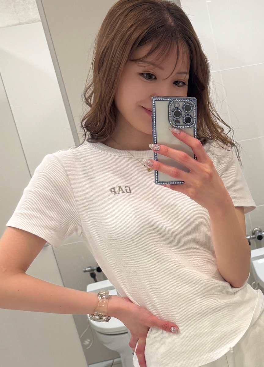 4/29の撮影会楽しみ~🍒ྀི
ご予約ありがとうございます📸

終わったら美味しいケーキ買って
帰ろっと🧁🏷

来週は髪色トーン落として
ロングになる予定🪐❤️‍🔥💫

#東北ポートレート