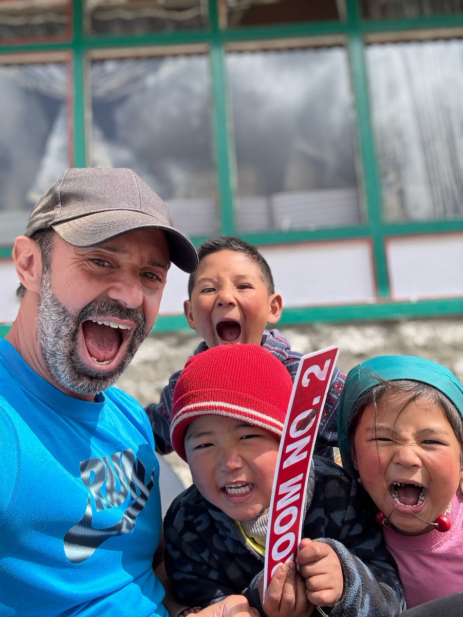mountain_treks's tweet photo. 🎉Huge Congratulations to Chris for reaching the Everest Base Camp and Island Peak High Camp.

For detailed information and bookings, visit our website:
https://t.co/A4VUkgVO9t https://t.co/HxDoG4L0dH
