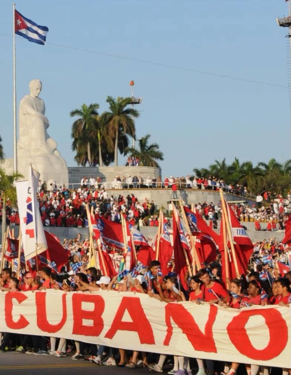 Todos a la plaza este #1Mayo  #Cuba nos convoca
#DePieYCombatiendo 
#Matanzas
<a href="/CubaMined/">MINED</a> 
<a href="/naimatrujillob/">Naima Ariatne Trujillo Barreto</a> 
<a href="/mariofsabines/">Mario Sabines Lorenzo</a>