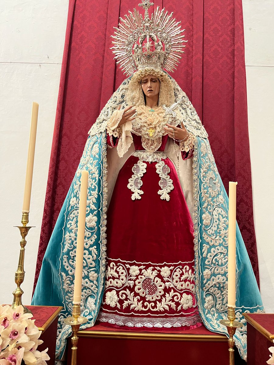 Nuestros sagrados titulares ya se encuentran en la capilla tras la Semana Santa.

#YoSoyDeSaludyEstrella💜⭐