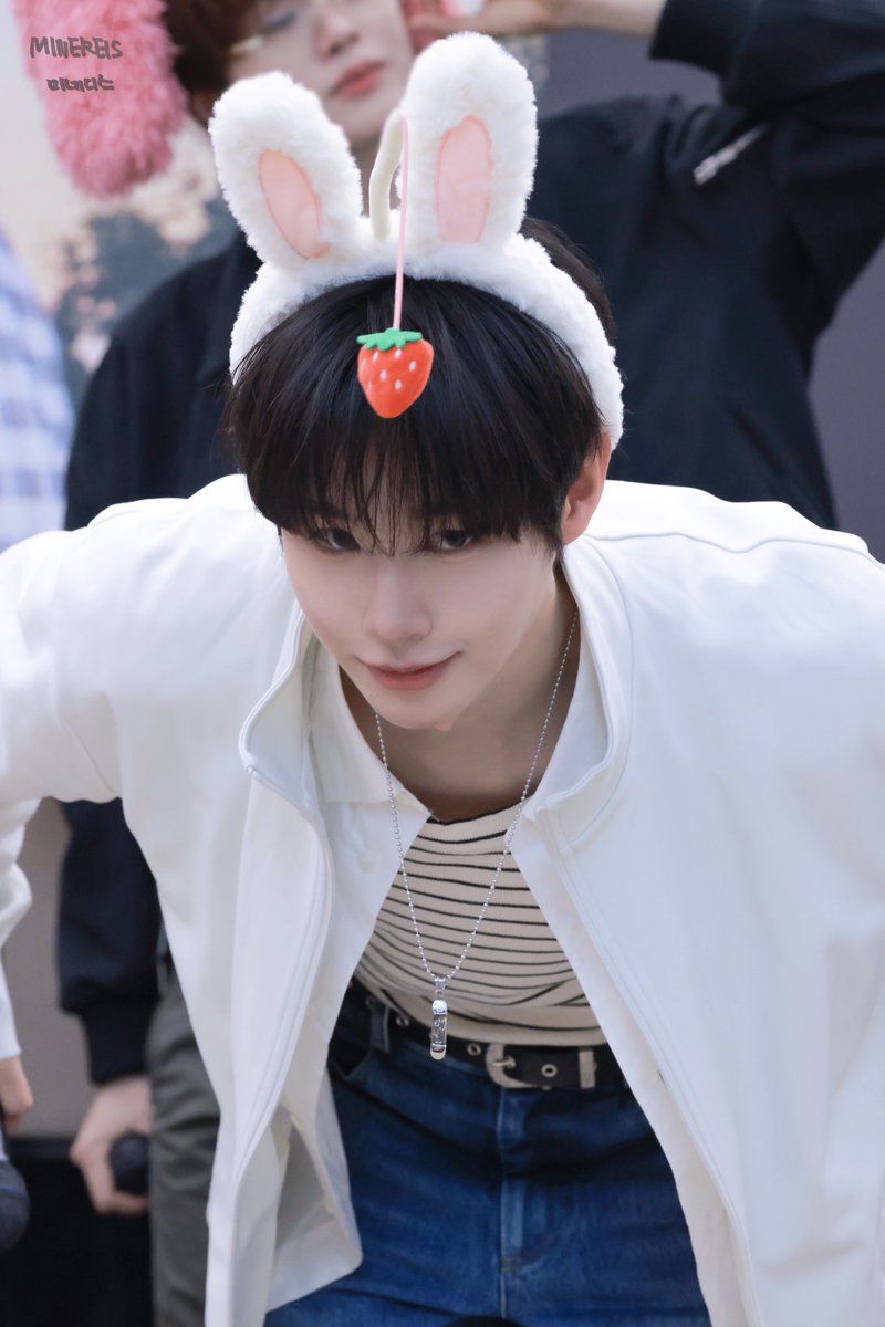 250427
토끼덫🍓
#김성민 #KIMSUNGMIN 
#CLOSEYOUREYES #클로즈유어아이즈 #클유아 #CYE