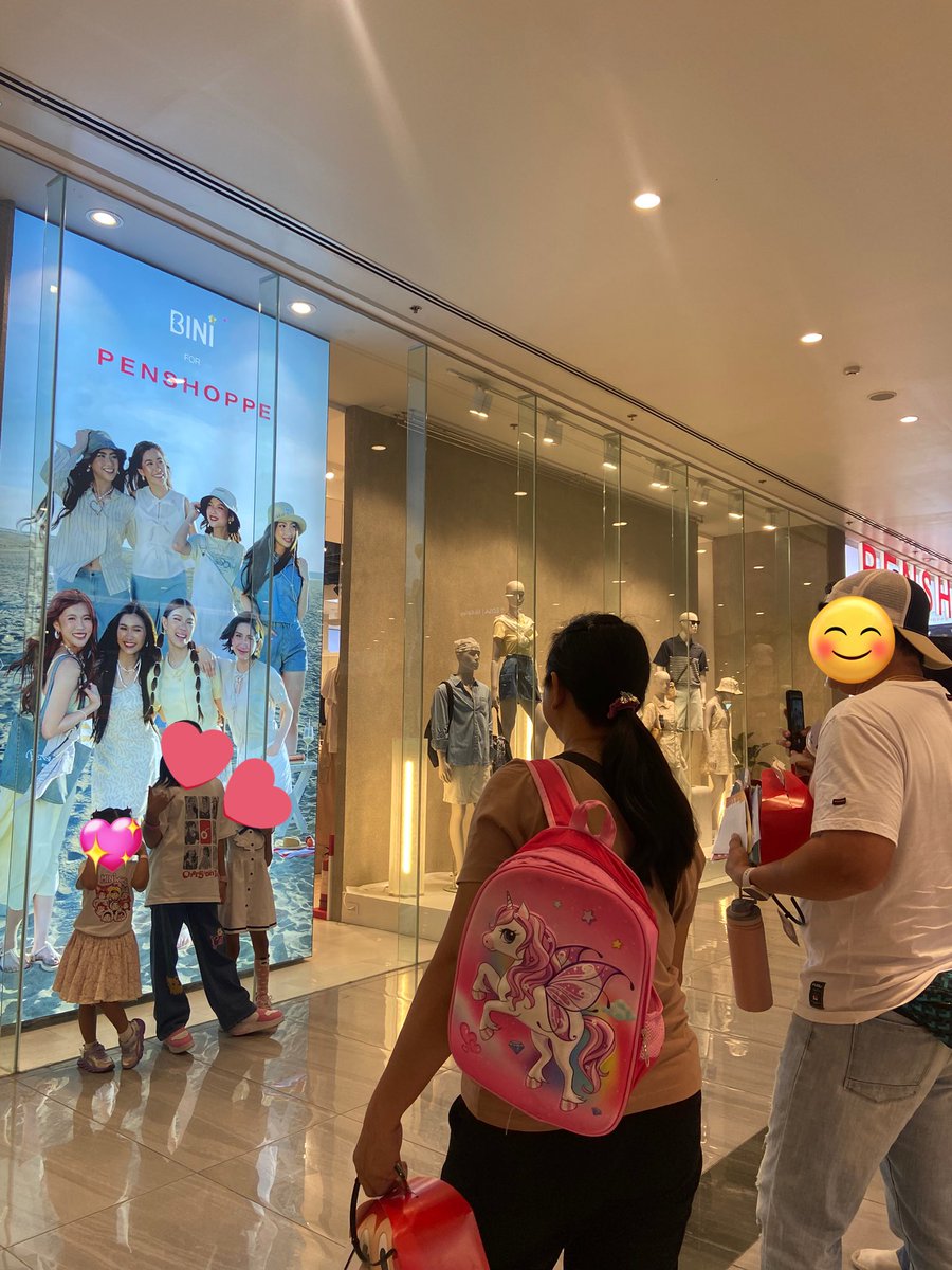 ai_love_aiah's tweet photo. ang cuteeee π« after miniverse, may photoshoot ang baby blooms sa penshoppe π€
BINI MEETS BABY BLOOMS
#BINI_Miniverse
#AsapMusicFest #BINI https://t.co/iinohW9xFg
