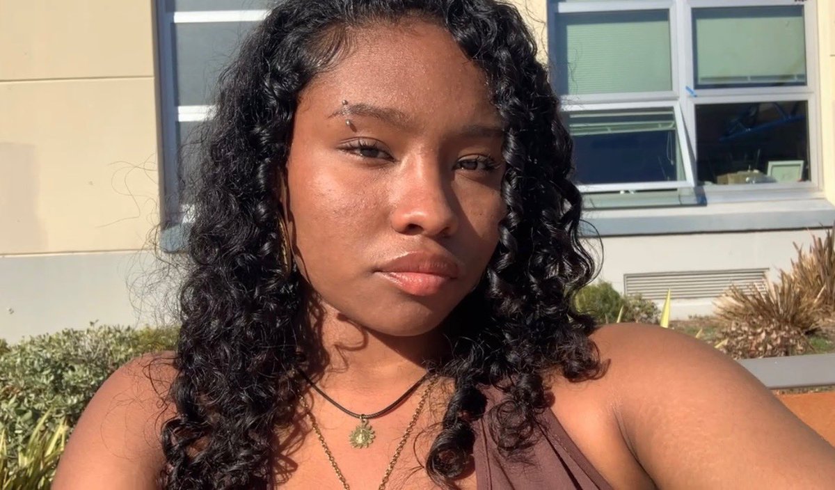 Darlingjayiona_'s tweet photo. Admire your goddess ✨. Soak it in. And remember your only purpose is to serve and spoil me 💸. Tribute now, and maybe, just maybe, you’ll stay in my good graces 😈

#Findom Findom Paypig Wallet Drain https://t.co/FsA2sVzESu