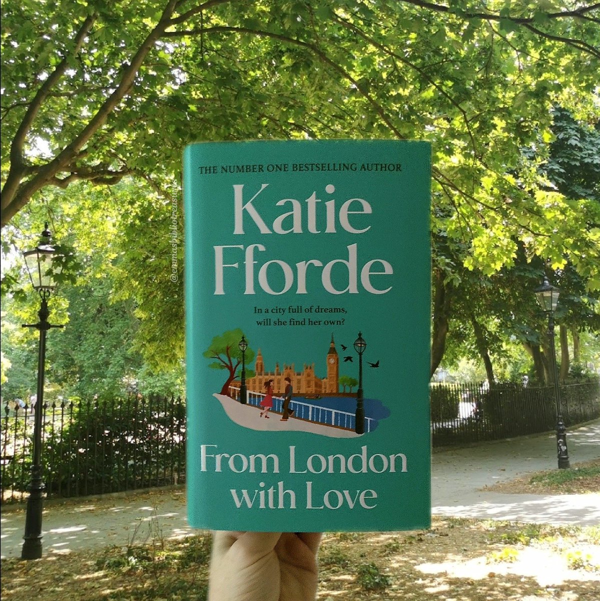 🦋Emma's Biblio Treasures🦋 (@bibliotreasures) on Twitter photo Welcome to my review for the charming and uplifting #FromLondonwithLove by <a href="/KatieFforde/">Katie Fforde</a> which I read with <a href="/Squadpod3/">The SquadPod Collective</a>
emmasbibliotreasures.com/2025/04/27/squ…
<a href="/centurybooksuk/">Century Publishing</a>
#BookReview #BookTwitter Welcome to my review for the charming and uplifting #FromLondonwithLove by <a href="/KatieFforde/">Katie Fforde</a> which I read with <a href="/Squadpod3/">The SquadPod Collective</a>
emmasbibliotreasures.com/2025/04/27/squ…
<a href="/centurybooksuk/">Century Publishing</a>
#BookReview #BookTwitter