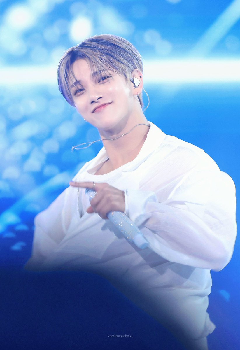 VVchaos_'s tweet photo. 20250426  OSAKA 

#SEVENTEEN #세븐틴 #조슈아 #ジョシュア #홍지수 #洪知秀  #JOSHUA https://t.co/PPTLDeKhct