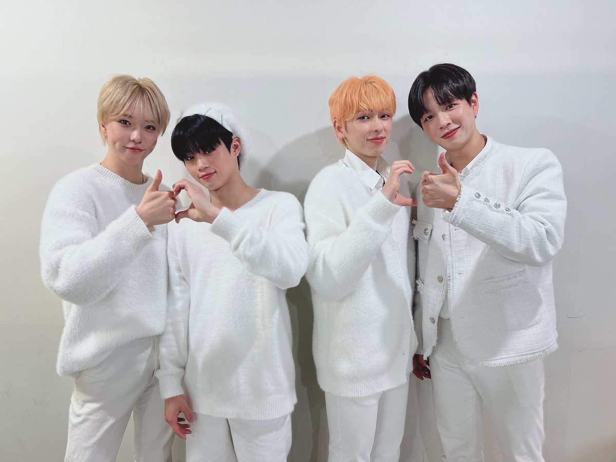 2025.04.27

＼ 4月＂Last＂定期公演 ／
ご来場ありがとうございました🌸⸒⸒

#I1IT #アイウォニット #아이원잇