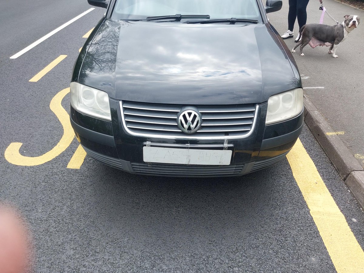 DerbysRPUBikers's tweet image. #ilkeston.
Weekly checks.
Driver thinks they should just be warned &amp;amp; let go.
Cords exposed on both front tyres and badly worn.
Not just happened overnight.
3pts per tyre.
#tyresafety
#opsbikes