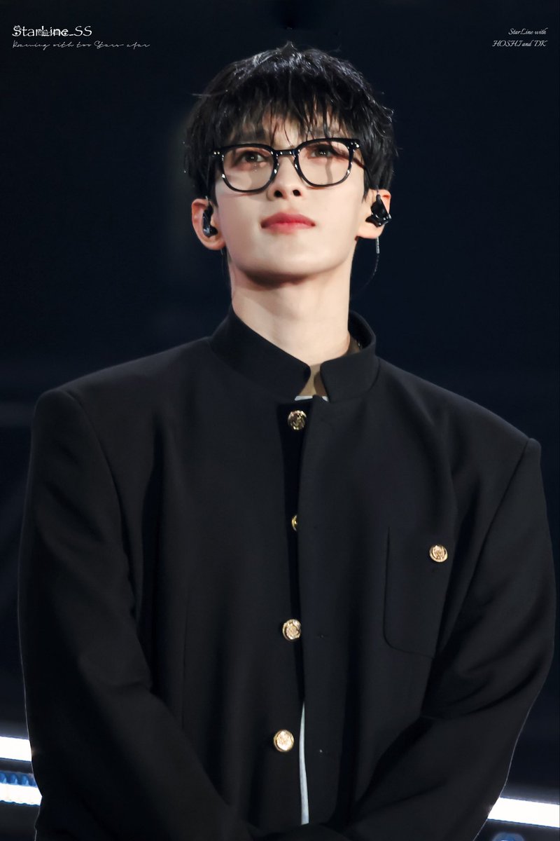 🌻 for rockstar dokyeom tweet media