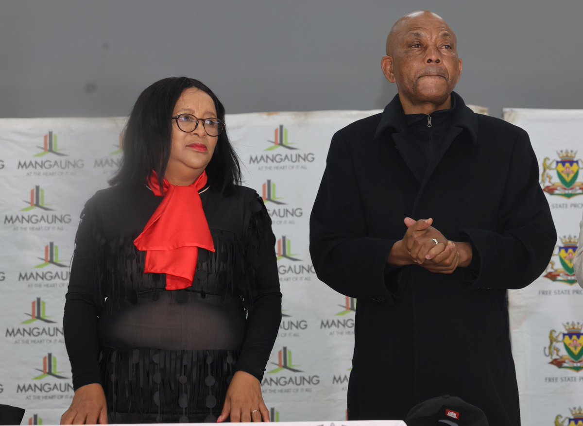 fsgov's tweet image. Premier Letsoha-Mathae, after several visits to Grassland recognized the urgent need for service delivery interventions in the area. She then made the decision to host both the GBVF Prayer Service &amp;amp; Provincial #FreedomDay Celebrations in ward 17, Grassland. #FreedomInService