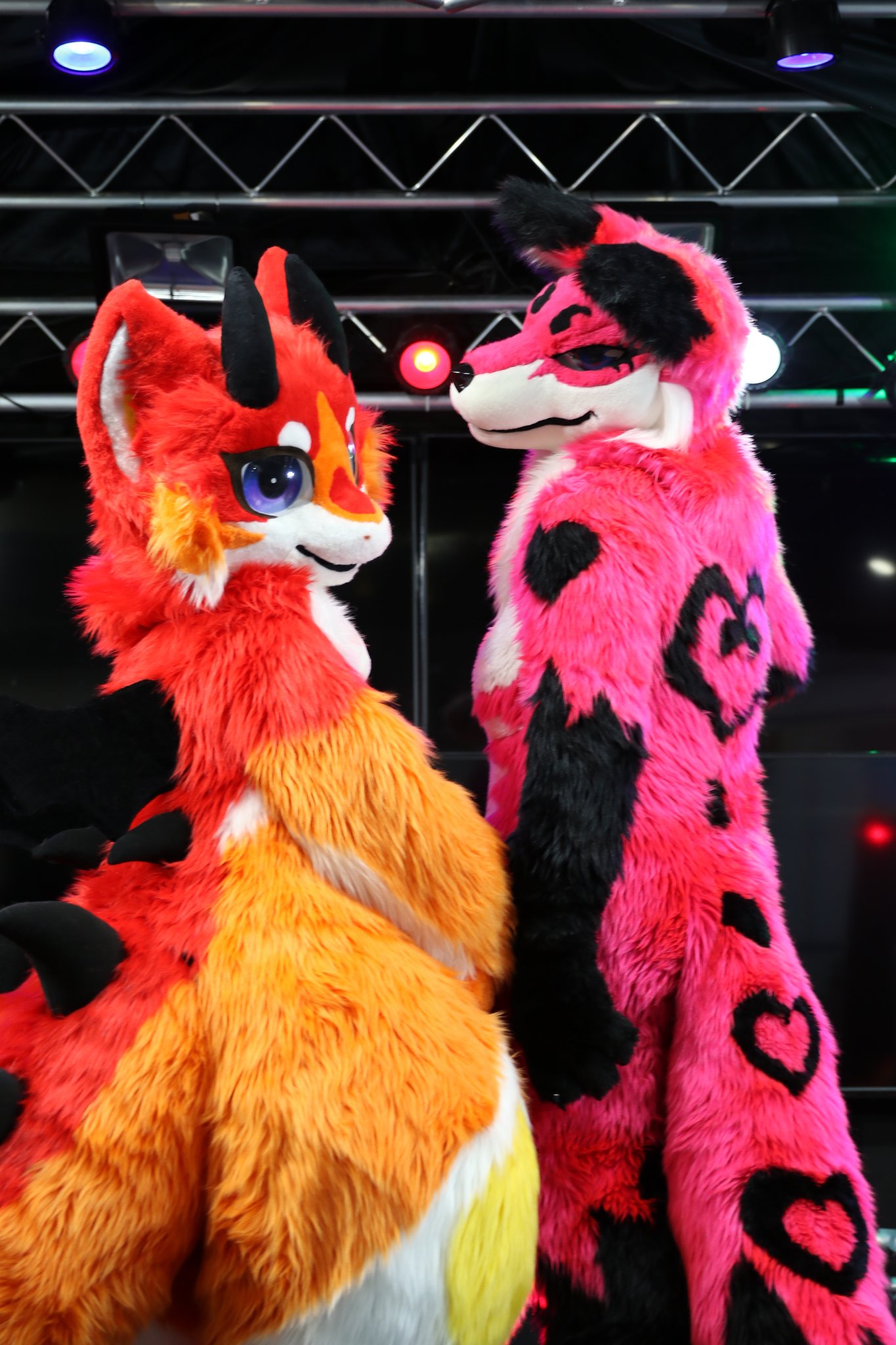 里親募集 着ぐるみ ケモノ ドラゴン ファースーツ