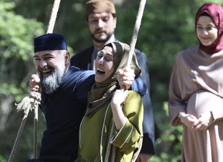 NobaraCuneyd's tweet photo. YAA BAK HELE
Sadimle Hasnam salıncakta
Arkada evli ve hamile Feyza
MUTLU AİLE İŞTE 🥹🫂
#KızılGoncalar #SadHas #ZeynepGüneş https://t.co/XpdZ5fchJP