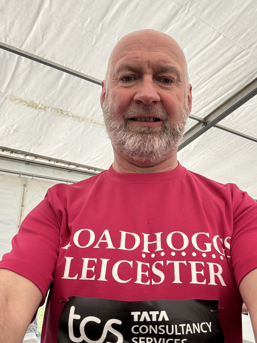 Morning. In about 45 minutes I’m about to run the #LondonMarathon. Thoughts and prayers would be appreciated.