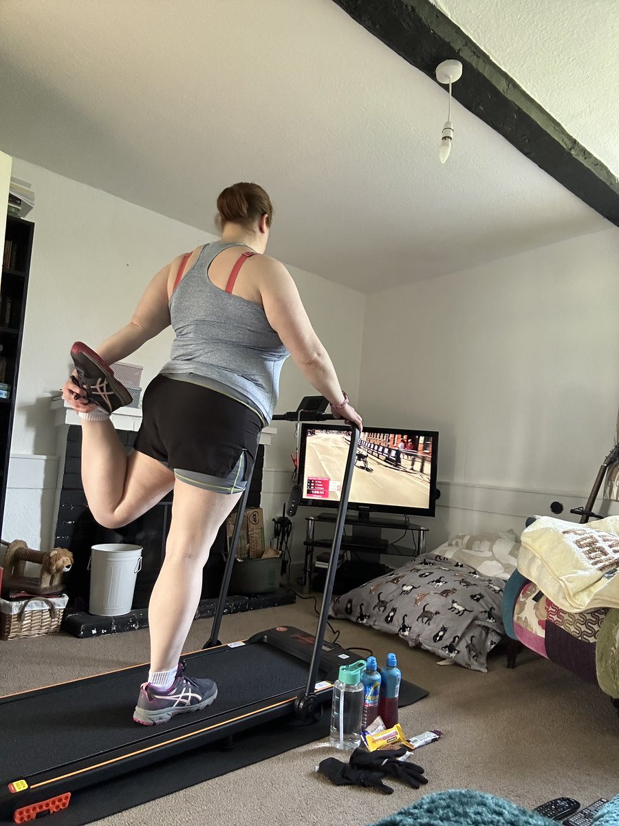 EilidhNash's tweet photo. Good luck to all the #LondonMarathon runners today, just starting my first little virtual 10k run, I'll still be running when some of you are finishing ๐ฅณ
#LondonMarathon2025 #RunningThreads #AmRunning #First10kRace #VirtualRace https://t.co/9yp0KdCy8e