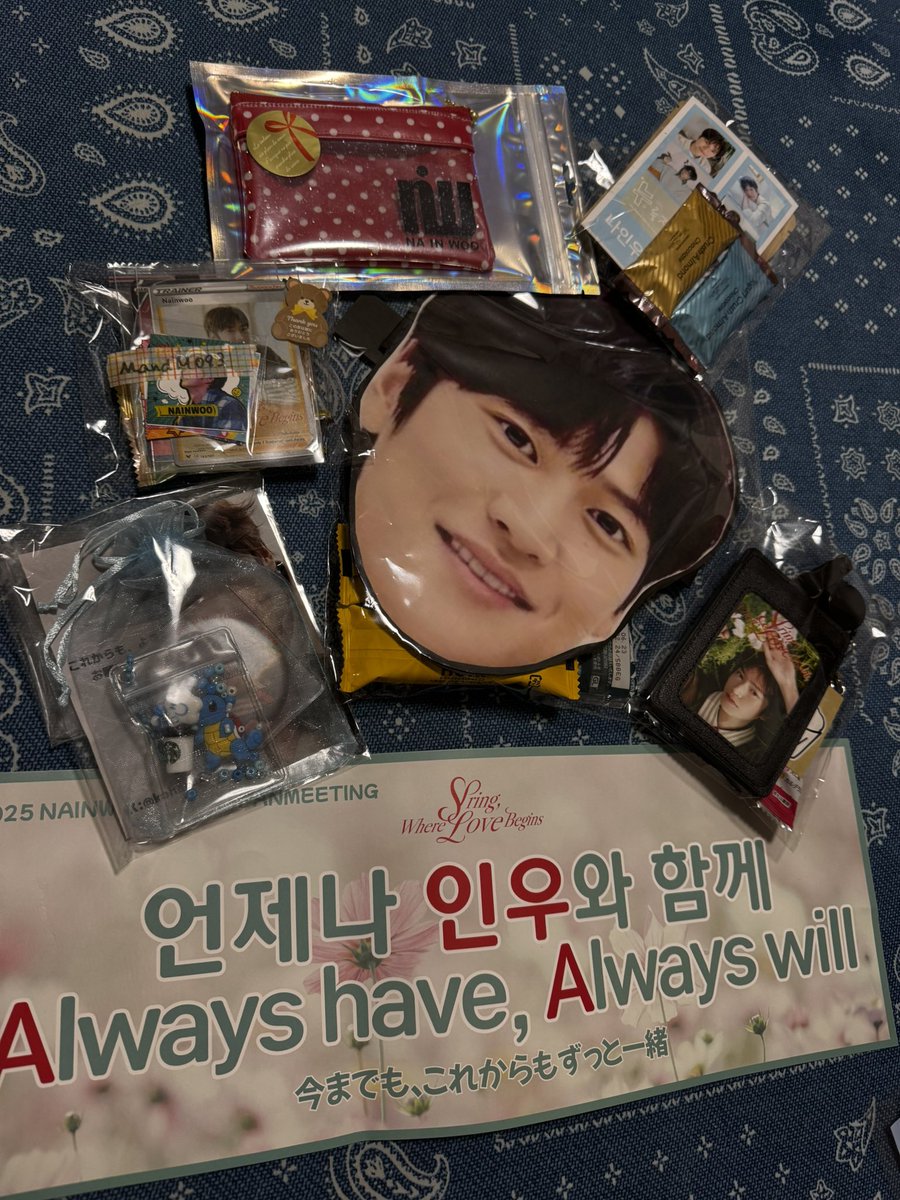 とーってもたのしかった🥺♡
初めましてで緊張したけど
色んな人にお会いできて
嬉しかった〜🥰会えなかった方々
またの機会に会えるのを楽しみに
してます♡♡とーっても素敵な
ソンムルみなさんありがとう🤗
#나인우  #ナイヌ  #NaInwoo
#Spring_Where_Love_Begins