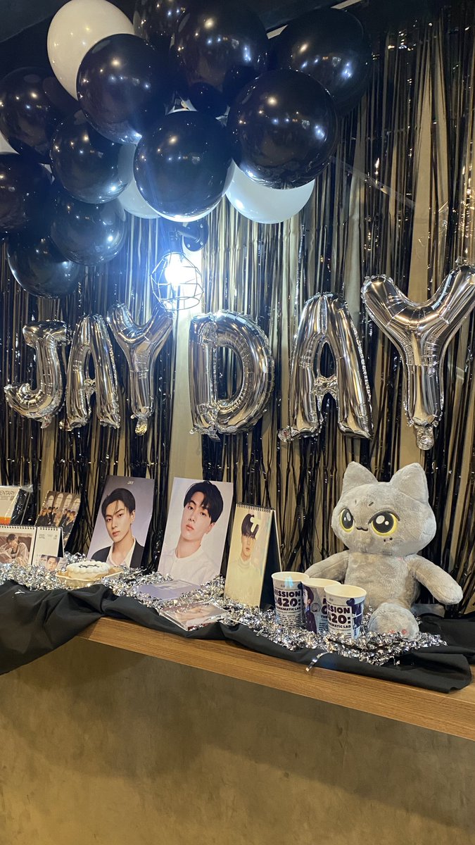 chukiyunki's tweet photo. super duper duper late post but thank uuu @enhypencebuphi ๐
#ENHYPEN #์ํ์ดํ #JAY #์ ์ด #MISSION0420 #AgentJay #ENHYPEN_Cebu #ECPHI_Events https://t.co/ntexelDJVX