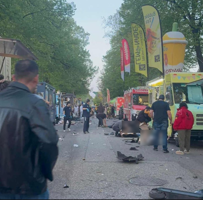 InsiderWire's tweet photo. #BREAKING: Mass-casualty event after an SUV plowed into a street festival in Vancouver. https://t.co/hW2fDtzRYL