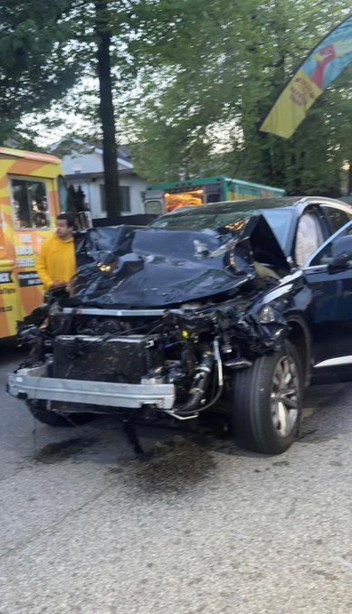 InsiderWire's tweet photo. #BREAKING: Mass-casualty event after an SUV plowed into a street festival in Vancouver. https://t.co/hW2fDtzRYL