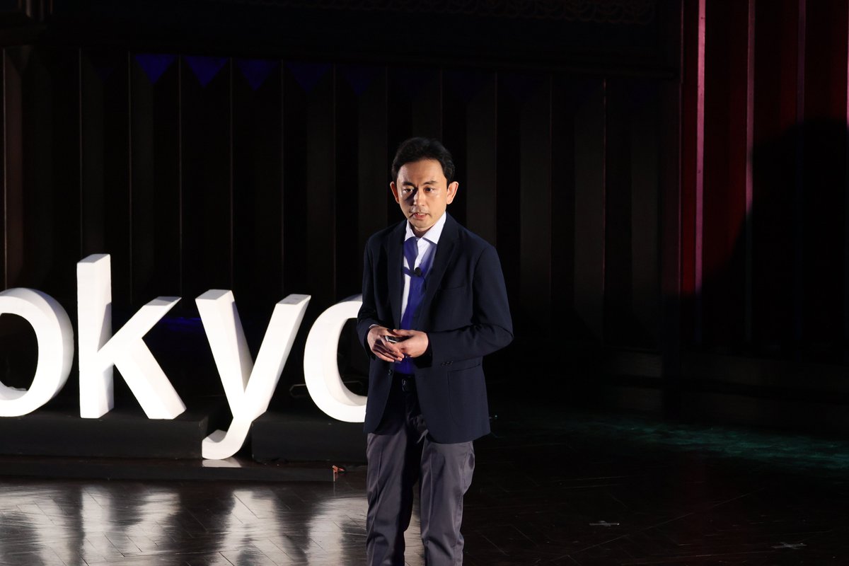 【On-Stage Session みわたす】 

物理的な設計に加え人の”感性に響く”体験まで含めたものづくりに不可欠ないくつかの法則とは？？
Session 1 最後は、生活の中の感動の総量を増やすことを目指す「感性設計学」を研究している、東京大学准教授の柳澤　秀吉さんによるトークでした。

#tedxutokyo