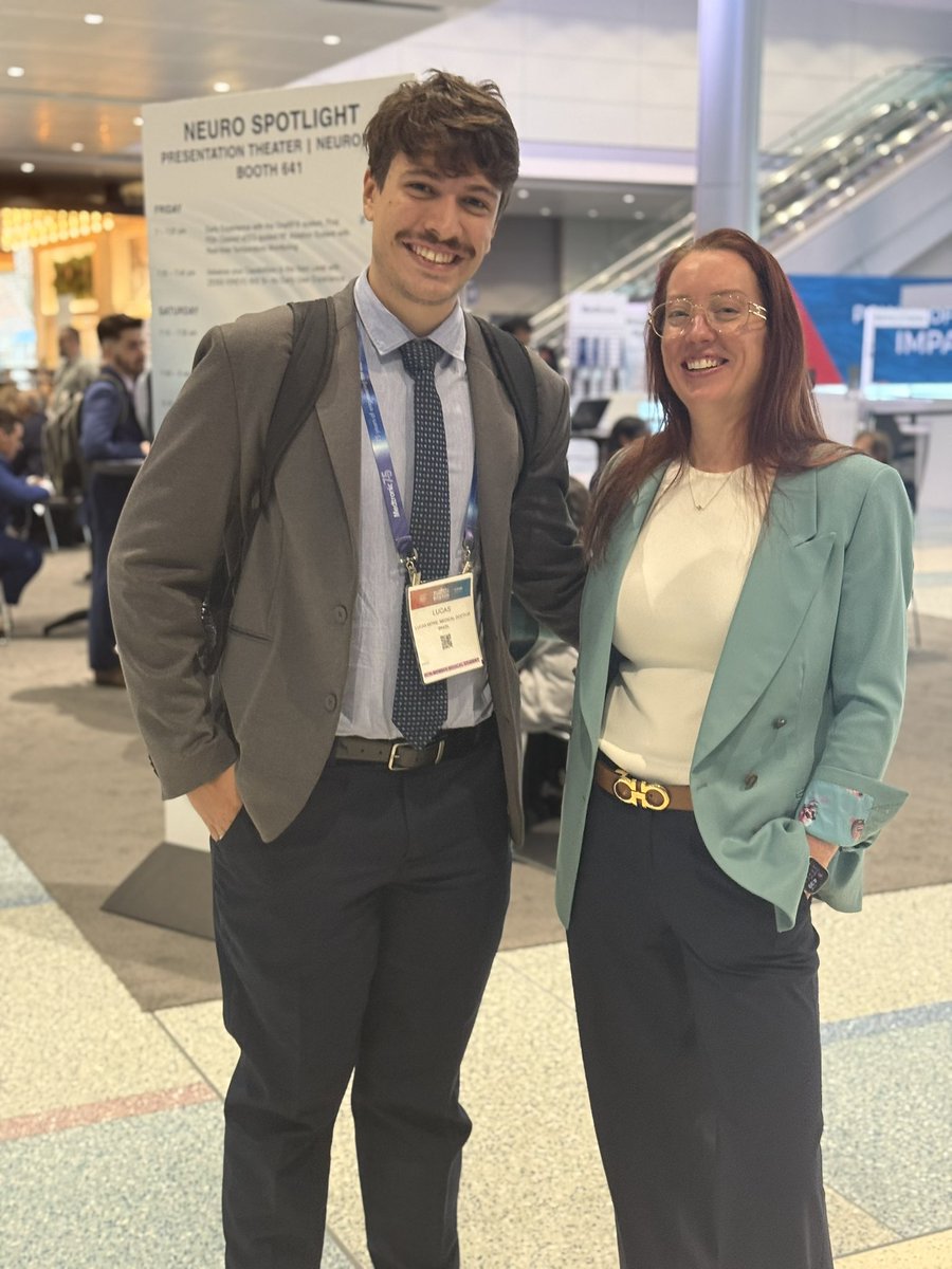 Strong day 2 at #AANS2025 !
It’s so nice to see friends, mentors and colleagues in their next phases of neurosurgical carreers!
I’m thrilled and can’t stop thinking about the future 🤩