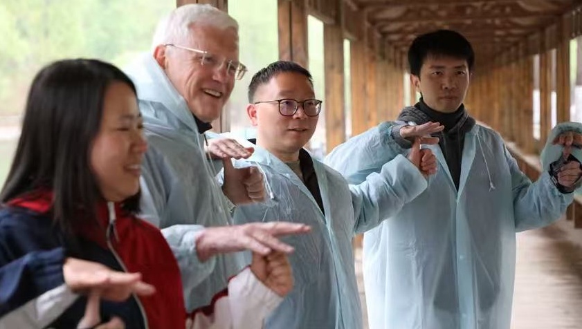 CRUGROUP's tweet image. To celebrate the arrival of spring, CRU team in Beijing enjoyed a memorable outing last week! This outing brought us closer together and left us recharged for the season ahead. Swipe through to see the joy and energy that made the day so special.
#TeamOuting #CRUBeijing