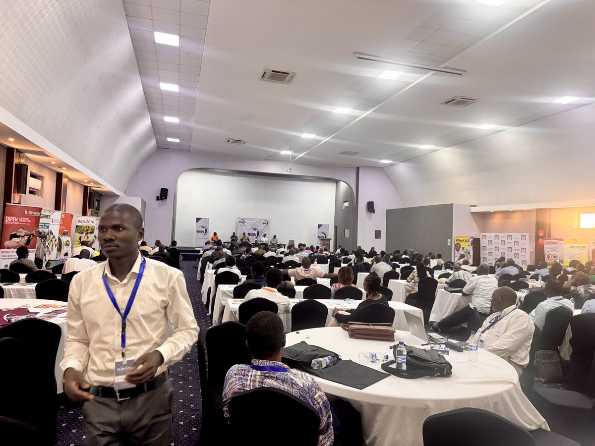 SMALLFIVEVET's tweet photo. Our director Ouma on “Demystifying Pet Relocation” at the 59th KVA AGM &amp; World Veterinary Day, Kisumu.
He joined the panel on “Healthy Business by Veterinarians.”
Themed - Animal Health Takes a Team!
#WorldVeterinaryDay #KVA @petshippingexperts #IPATA #IATA @kenyavetassociation https://t.co/msddwFsJmz