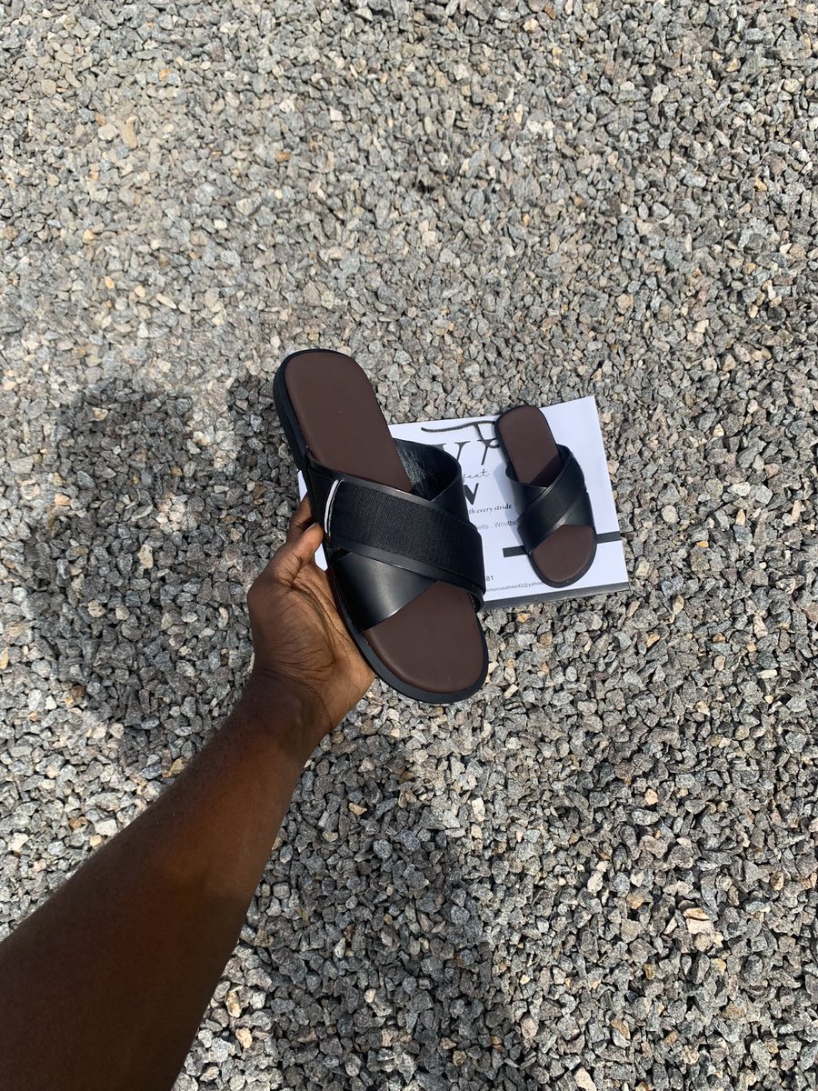 Walesfeet's tweet photo. Patronize my business, I sell quality handmade footwear at affordable prices. 

#ElClasico 
#FORCABARCA 
#lavia
#handmadefootwears
#Rudiger https://t.co/ZI2zbs849a