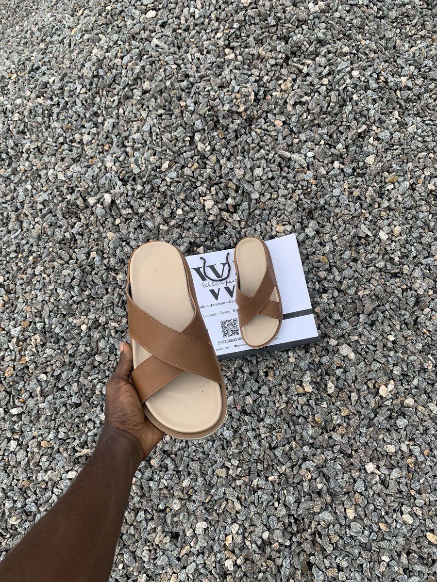 Walesfeet's tweet photo. Patronize my business, I sell quality handmade footwear at affordable prices. 

#ElClasico 
#FORCABARCA 
#lavia
#handmadefootwears
#Rudiger https://t.co/ZI2zbs849a