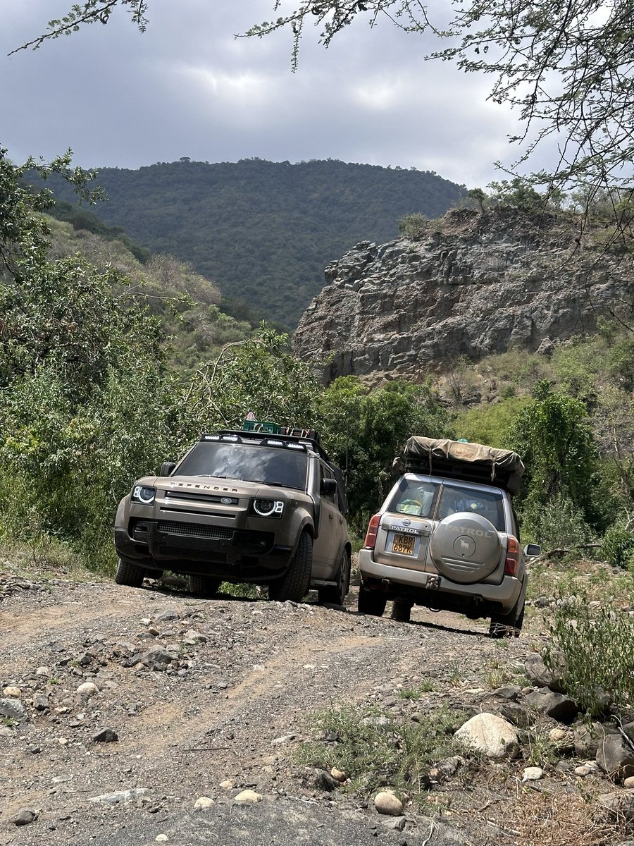 25Drve's tweet photo. Where Waterfall hunting turned into swimming in a local dam😅end of the road. 
.
.
#cars #overland #kenya https://t.co/Z3tSGrLAr7
