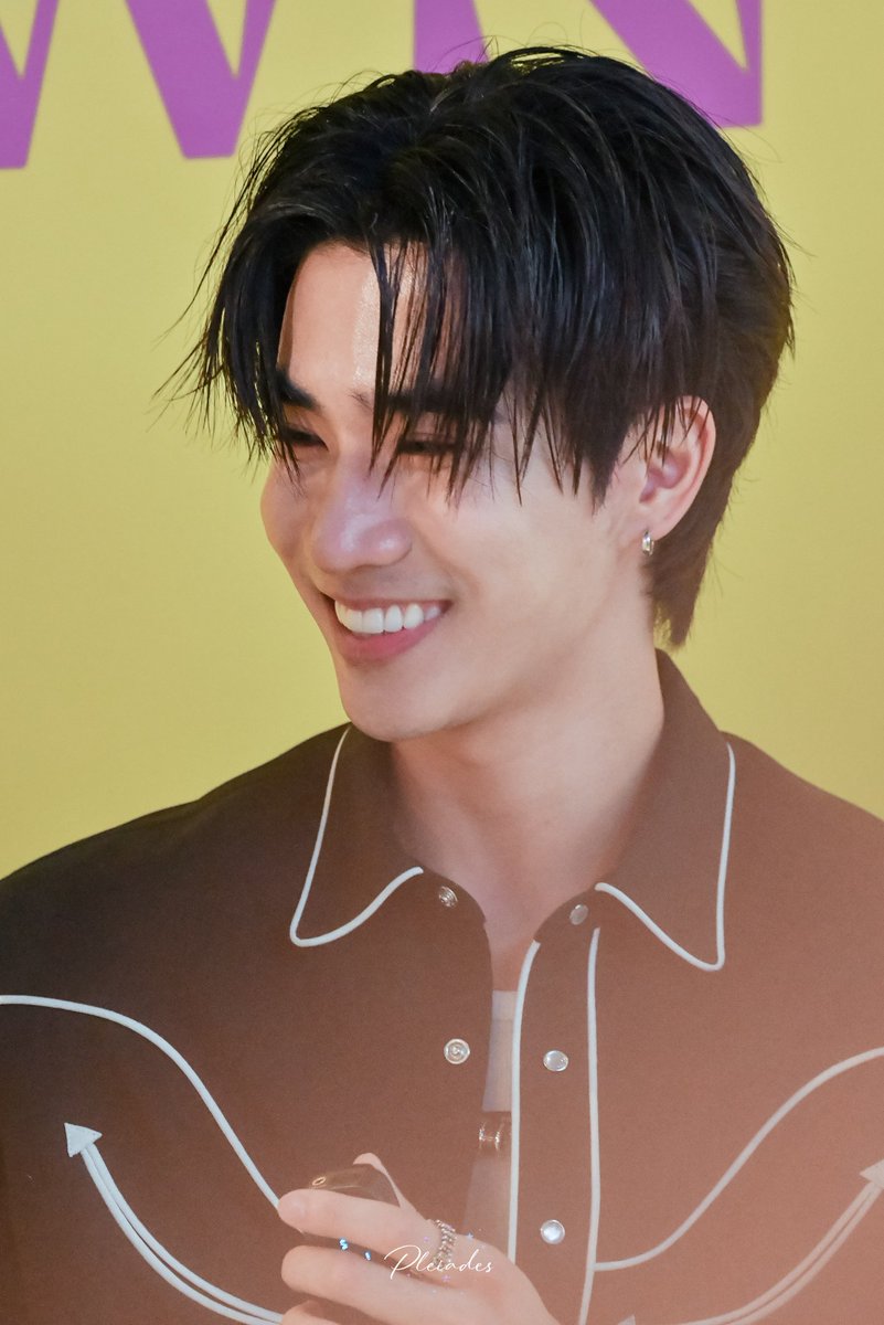 thepleiades29's tweet image. &quot;น้องเค้าเป็นที่พักสายตาของผมบ่อย&quot;

⋆⑅˚₊୨ @perthppe  @Ppsanta ୧₊˚⑅⋆ 

PERTHSANTA AT COMMAAND
#CommaAndxPerthSanta
#CommaAndBeYourOwnMuse
꒰ ͟͡   #PerthSanta ⊹ #เพิร์ธแซนต้า    ͟͡ ꒱