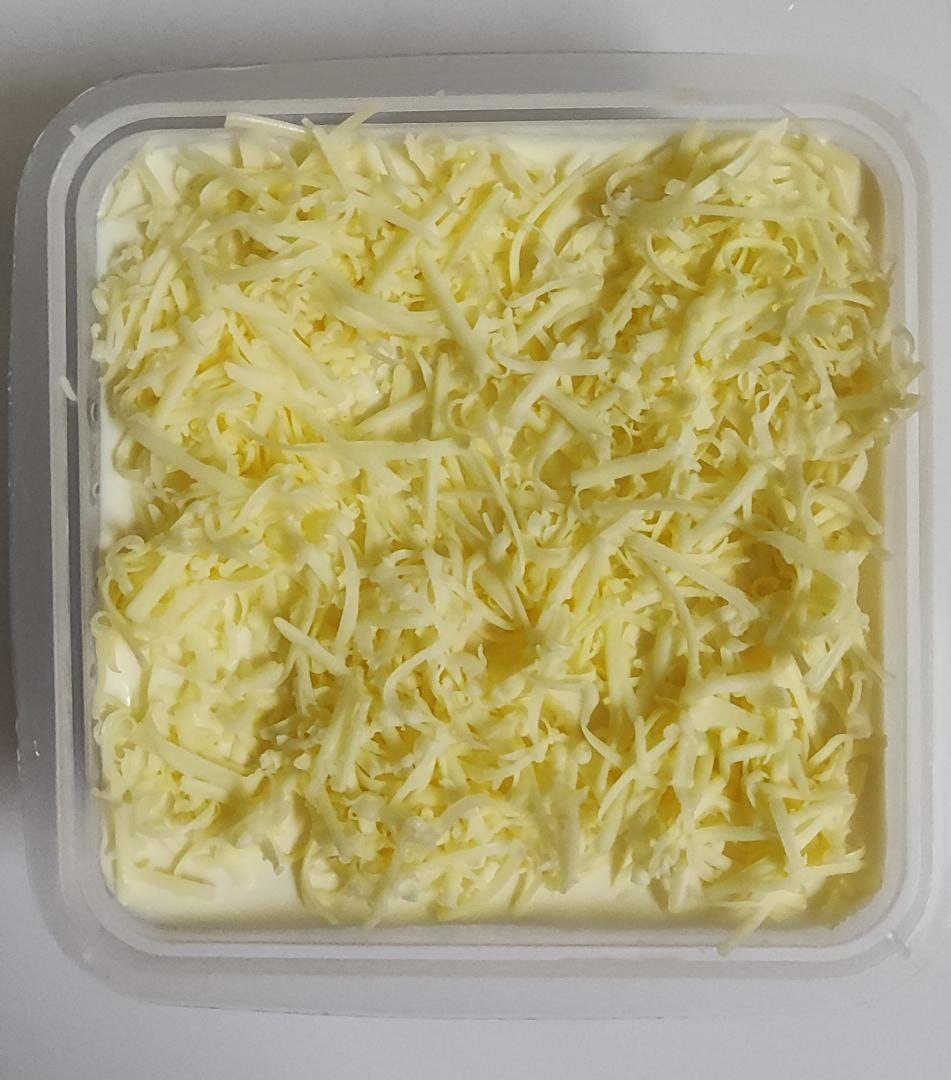 navilleraez's tweet photo. Hewwo Everyone! Me and @VerglasLe is running a small cheesekut bussines! I'll deliver it to right infront of you door! So do hit my dm if you're interested! KL and SELANGOR ONLY!! https://t.co/scKuXQ1kij