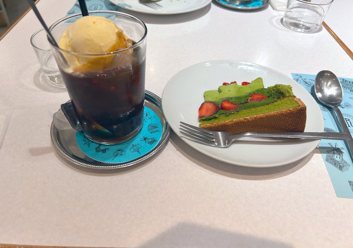 事務所の仲良し同期♡ちなちゃんと深里ちゃんと女子会🥰一年目の時から定期的に集まって、お芝居の話をしたり、セリフを持ち寄って演技したり、切磋琢磨し合えるとても大切な同期✨いつもありがとう！！

関係性を大切にしつつ、支え合って進んでいきます🌱✨
＠china_tkmt ❤︎<a href="/nakarai_3sato/">仲来深里(なからいみさと)</a>