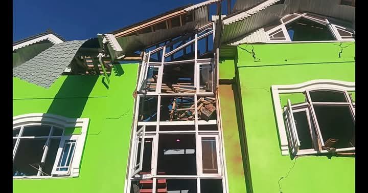 sultan1913's tweet photo. Indian Army’s demolition of Kashmiri homes with explosives during sieges, based on suspicion, is a clear violation of IHL’s proportionality principle. Reckless & unacceptable. #Kashmir #IHL #HumanRights
#Phalgham
@UN
@UNHumanRights
@srpoverty
@UN_SPExperts https://t.co/SfULoxmnnU