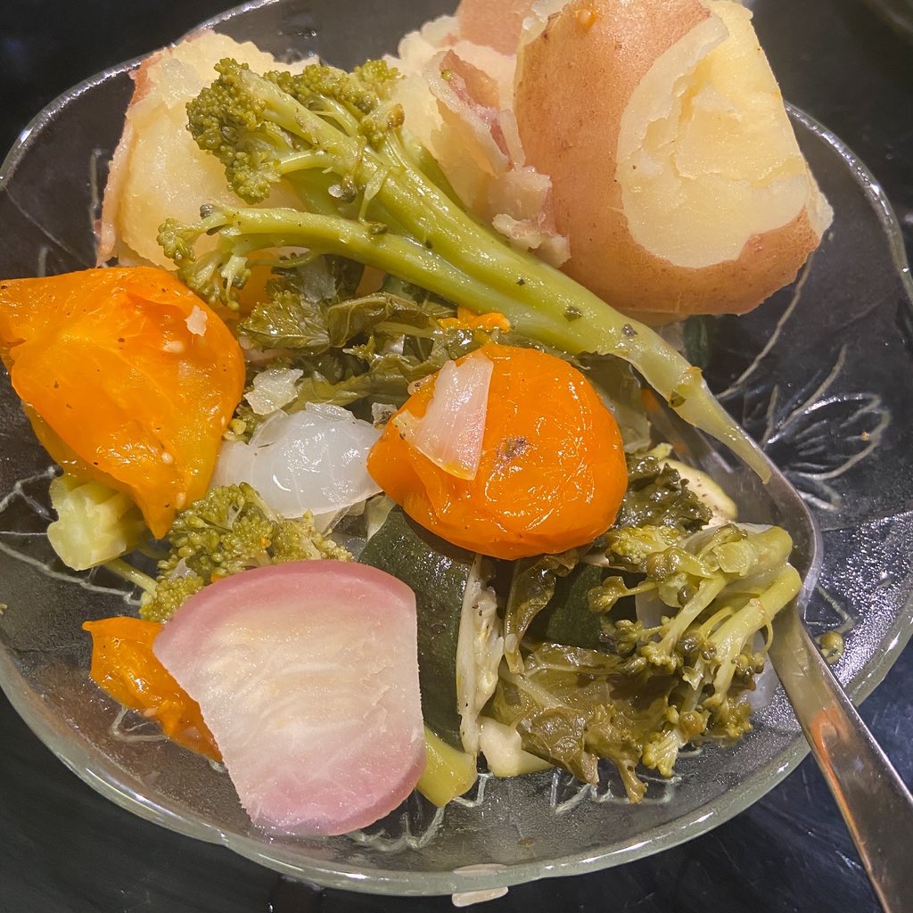 paulaacker's tweet image. I love cooking fresh #vegetables from the garden in the InstantPot #garden #foodie #FoodieLife @Farming4AllFL