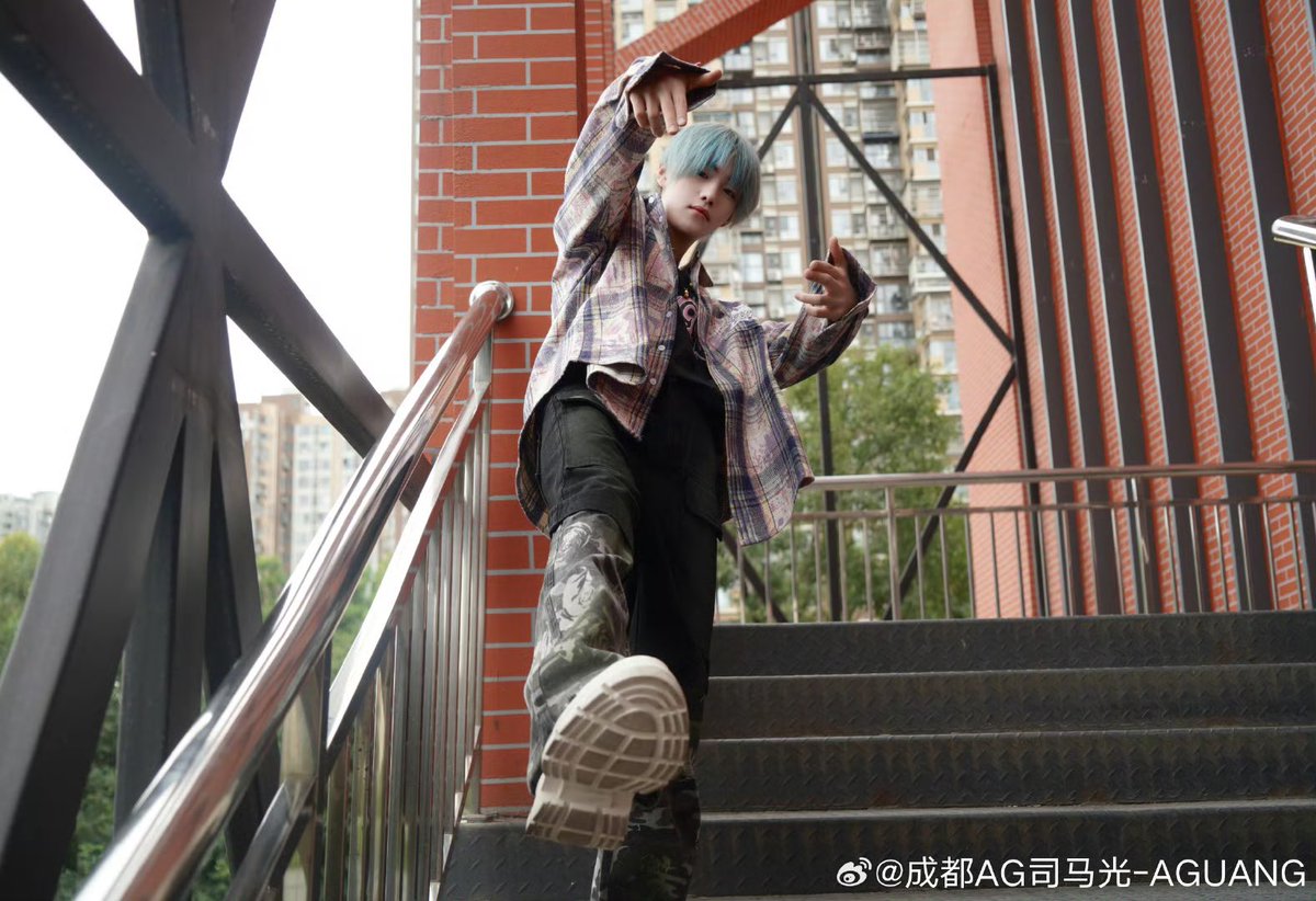ohmyaguangz's tweet photo. [250427] Weibo update

𝑶𝑶𝑻𝑫 

📸: 成都AG司马光-AGUANG
https://t.co/53e4HeKeMZ

#AGUANG #成都AG #AG司马光
#刘云雨 #LIUYUNYU #หลิวอวิ๋นอวี่ https://t.co/F3f17jrNfC