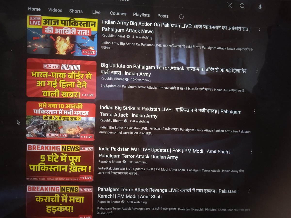 nerdNuclues's tweet photo. @Republic_Bharat  youTube channel 🥵🥵 https://t.co/8qWB1D8X57