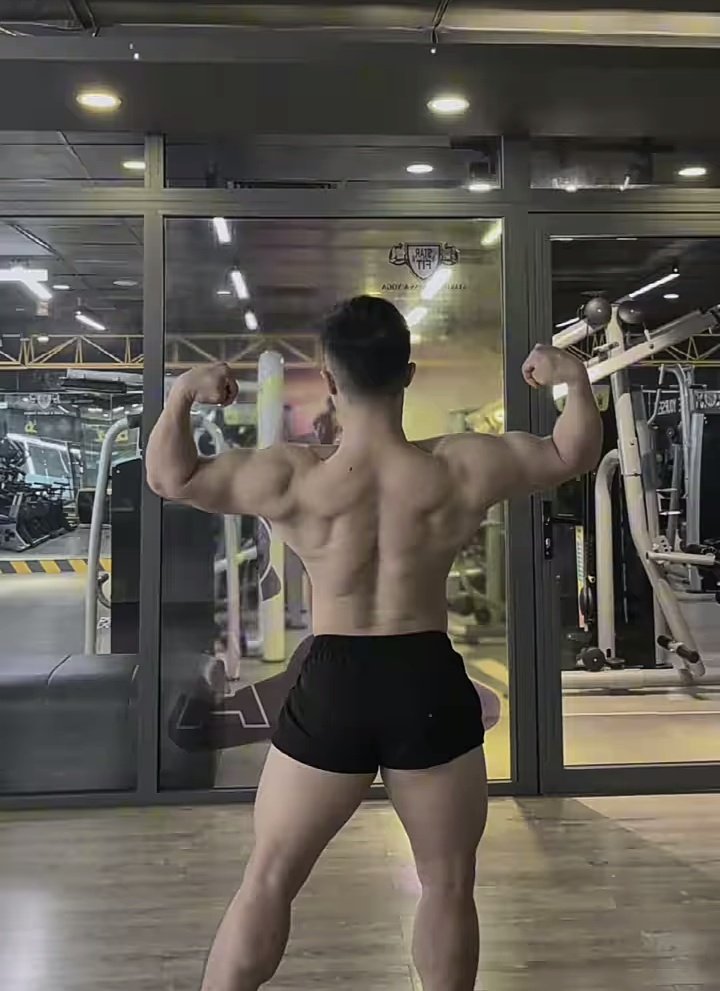 pincute2k's tweet photo. Tìm bạn gymer nữ giao lưu cùng Pin 🤪🦾 https://t.co/cwQqN94ale