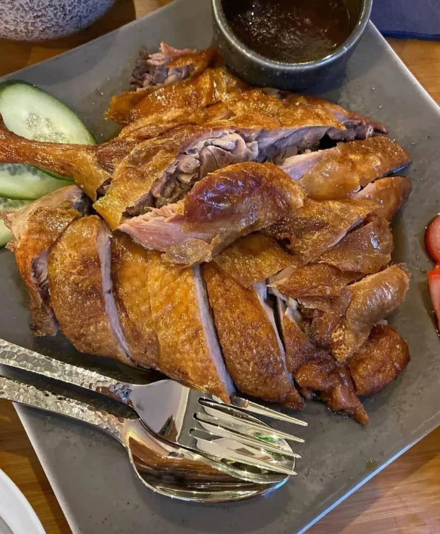 agnes_prudence's tweet photo. Umewahi kujaribu kitoweo hiki 😋 
Hii ni nyama ya Bata, tamu kweli kweli 🔥
Bei yake ni 30,000/= tu mmoja
Tunakuchinjia na kunyonyoa bure kabisa
Tunapatikana Kiluvya 
Delivery ipo ndani ya DSM,  unalipia gharama za usafiri 
Call/WhatsApp: 0623 374 863 
#nyamayabata https://t.co/Z4d1QmOJo8