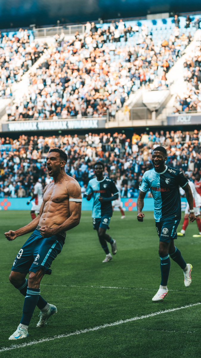 RS076's tweet image. Petit instant fond d’écran après ce petit point gagné contre Monaco.

@Ligue1 

#HACASM #Ligue1McDonalds #lehavre #hacfoot