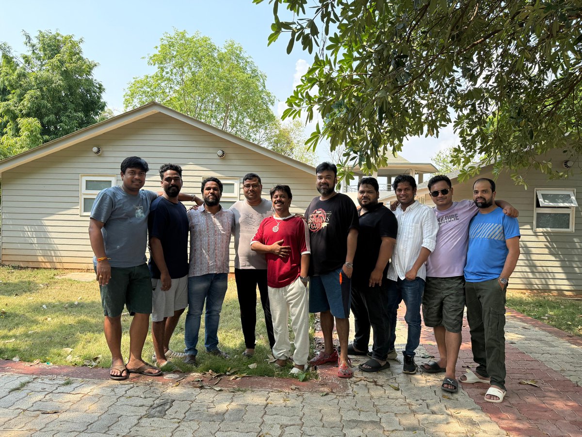 iServeUIndia's tweet image. A productive leadership retreat spent in a serene resort setting — meaningful conversations, shared insights, and moments of relaxation. Recharged and ready to lead with fresh perspectives.
#TeamOuting #Teamwork #GrowthJourney #iServeU