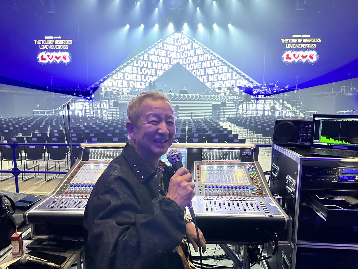 MISIAツアーで神戸に来ています！
このホールはKBアリーナといって出来立てで初めてやる所です！とても綺麗なホールです！
今日も頑張りますよん♪