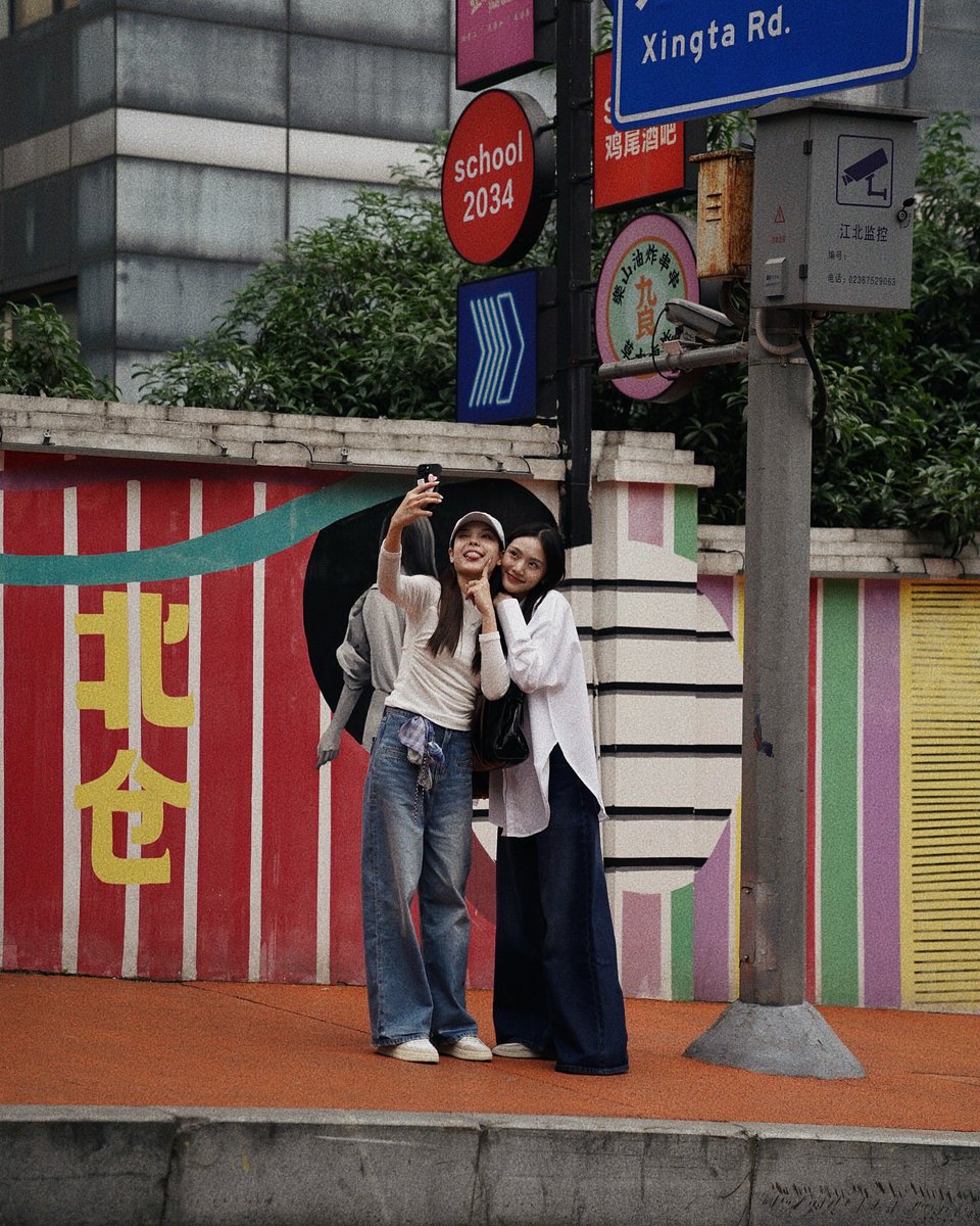 [ IG post update ] with LMLOOKMHEE

“Making memories all around the map 🗺️🧭”

© sonyasarann

#lmlookmhee #ลูกหมีปัญญาพัชร
#LMSY #ลูกหมีซอนญ่า
