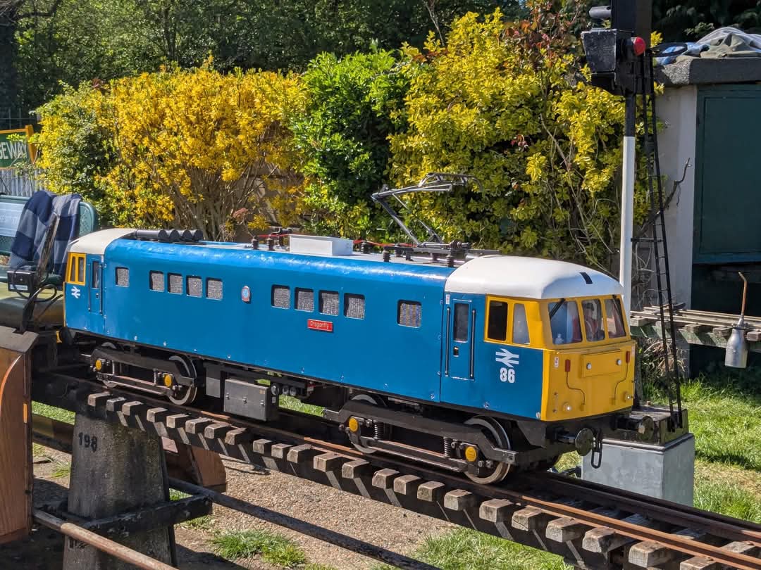 ChingfordMEC's tweet photo. Today (Sunday 27th) will be raised track running. 1.30 start until 5.00pm.
Tickets £1 per ride. https://t.co/ExJ0NsUC5f