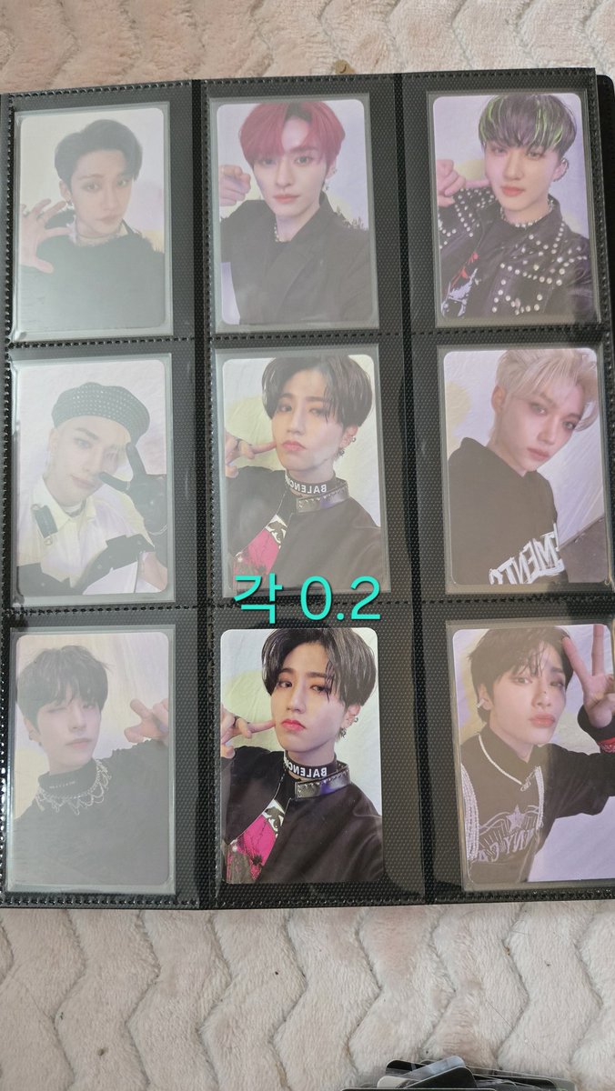 wkrjij's tweet photo. 스키즈 포카 양도
Shipping fee/ 준등기 0.18
straykids skz 스키즈 방찬 찬 리노 이민호 창빈 서창빈 현진 황현진 필릭스 이용복 한지성 승민 김승민 아이엔 양정인 bangchan leeknow changbin hyunjin han felix seungmin i.n photocard pc sell wts 포토카드 오디너리 oddinary https://t.co/Tw4EGhzhDY
